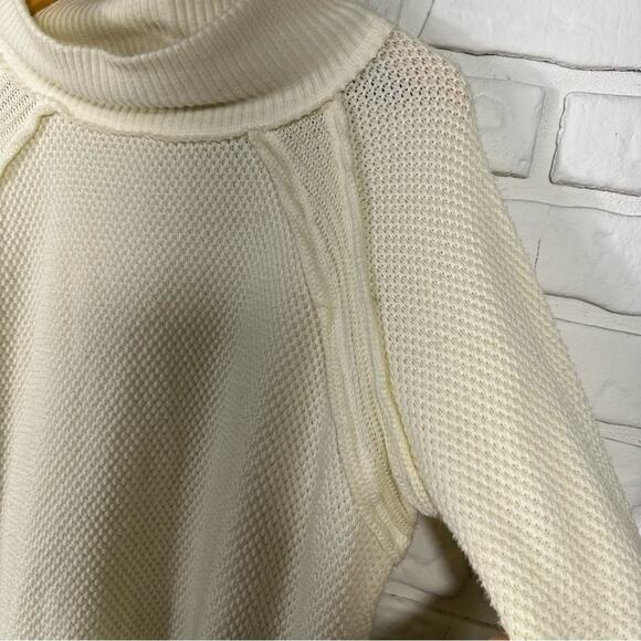 We The Free She's A Keeper Oversized Knit Cowl Neck Sweater Size XS - Picture 11 of 12